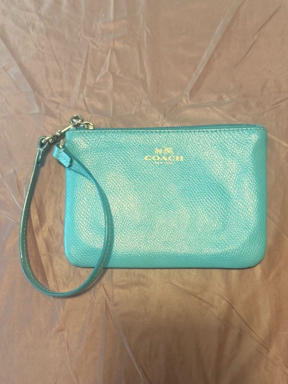 Coach Turquoise Pebbled Leather Wristlet Pouch Zip Top Gold Logo - Picture 2 of 7